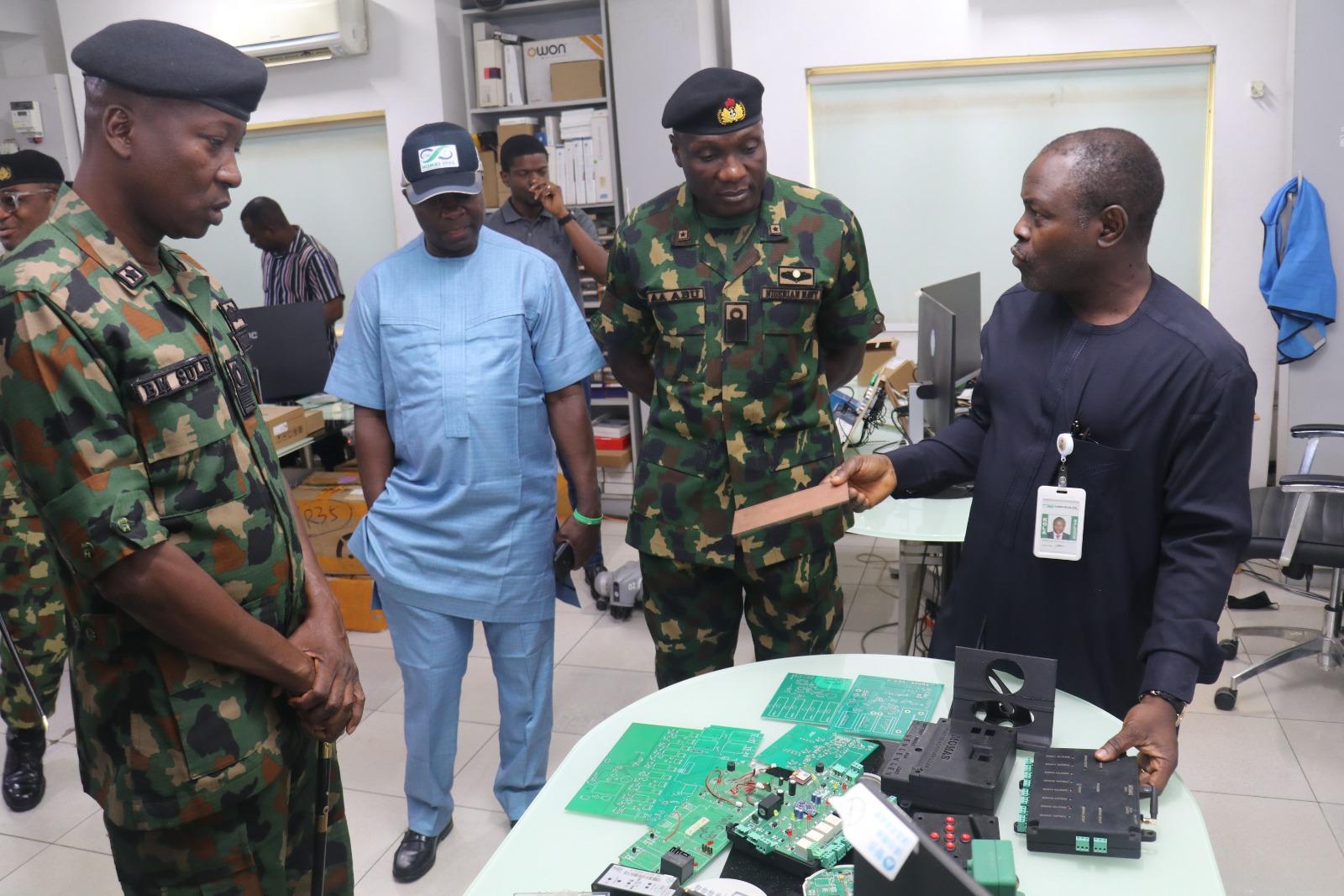 A hands-on demonstration of MEMMCOL's hardware innovations